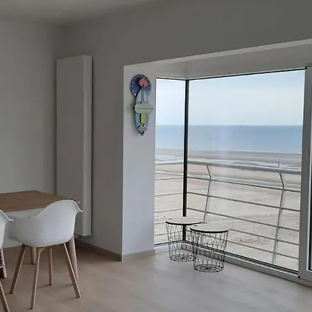 Daire With Frontal Sea View With 3 Bedrooms